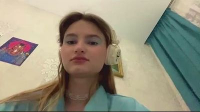 CleoraZelkin live cam on Cam4