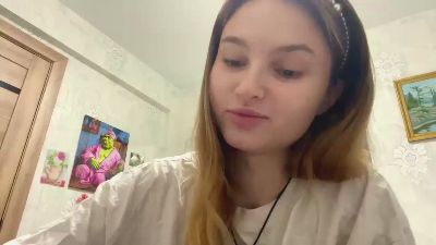 CleoraZelkin live cam on Cam4