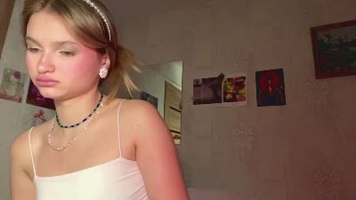 CleoraZelkin live cam on Cam4