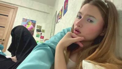 CleoraZelkin live cam on Cam4