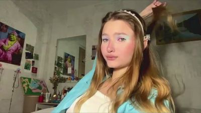 CleoraZelkin live cam on Cam4
