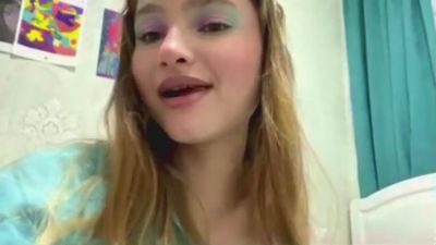 CleoraZelkin live cam on Cam4