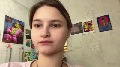 CleoraZelkin live cam on Cam4