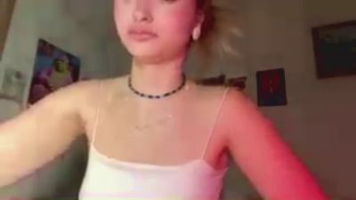 CleoraZelkin live cam on Cam4