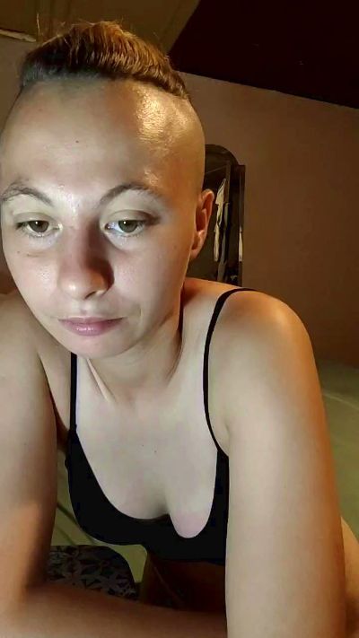 Click694748 live cam on Cam4