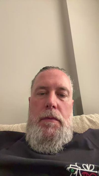CliffForce live cam on Cam4