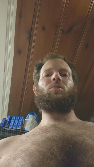 Clint561 live cam on Cam4