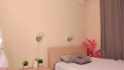CloudLattice live cam on Cam4
