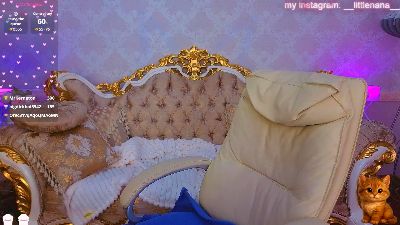 ClumsyNana live cam on Cam4