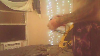 ClydeCan409 live cam on Cam4