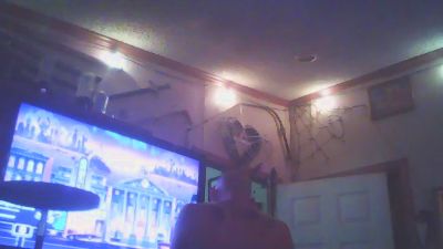 ClydeCan409 live cam on Cam4