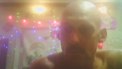 ClydeCan409 live cam on Cam4