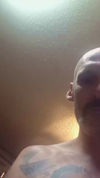 ClydeCan409 live cam on Cam4
