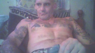 ClydeCan409 live cam on Cam4
