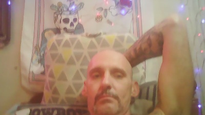 ClydeCan409 live cam on Cam4