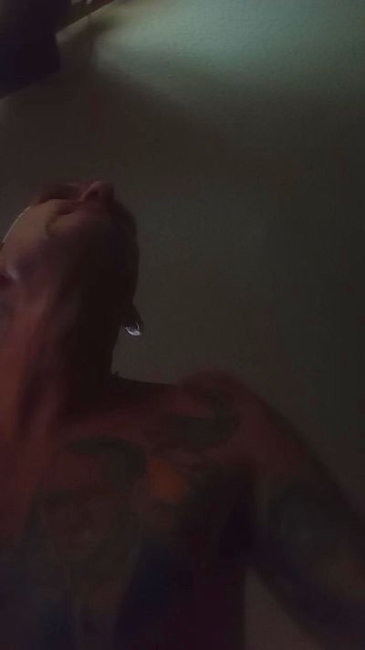 ClydeCan409 live cam on Cam4