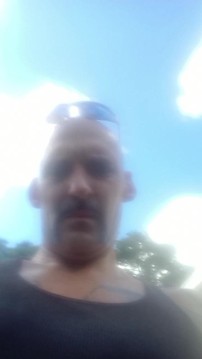 ClydeCan409 live cam on Cam4