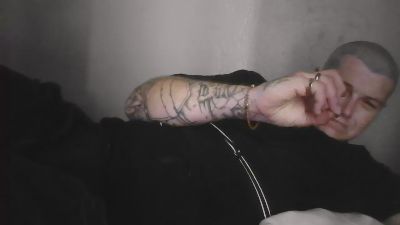 CnjCurtis23 live cam on Cam4