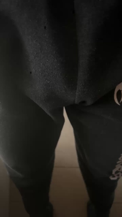 Cobra420y 来自 意大利 的 男性 直播摄像头