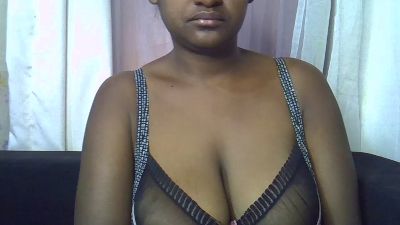 CocoLuxe2 live cam on Cam4