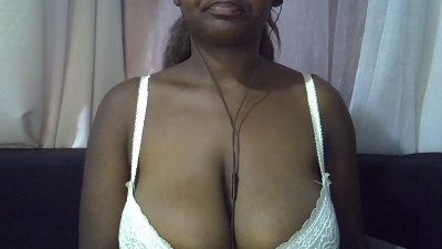 CocoLuxe2 live cam on Cam4