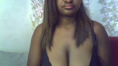 CocoLuxe2 live cam on Cam4