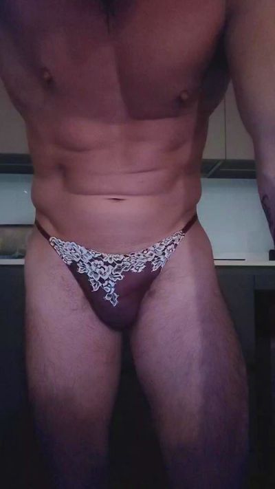 CocoReel74 live cam on Cam4