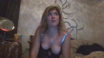 CocoSparklesss live cam on Cam4