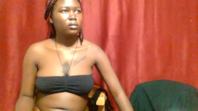 Coco_warden live cam on Cam4