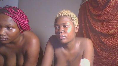 Coco_warden live cam on Cam4
