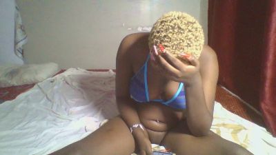Coco_warden live cam on Cam4