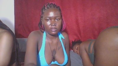 Coco_warden live cam on Cam4