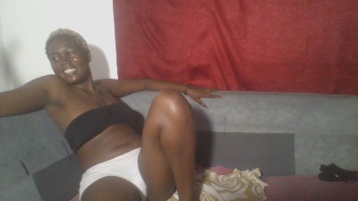 Coco_warden live cam on Cam4