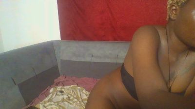 Coco_warden live cam on Cam4