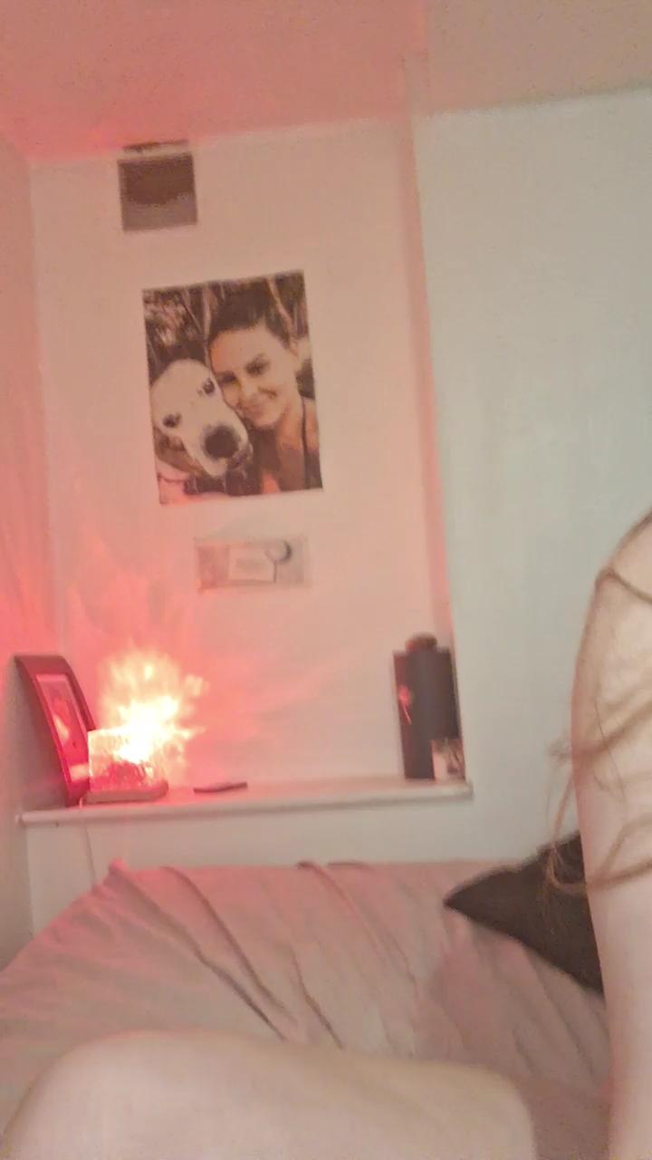 Cocominette Live Cam on Cam4