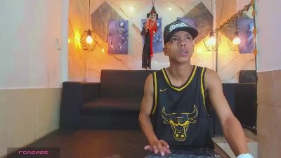Collin_of1 live cam on Cam4