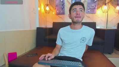 Collin_of1 live cam on Cam4