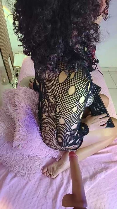 Collins_Daph live cam on Cam4