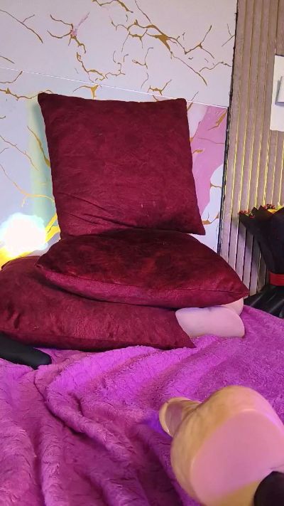 Collins_Daph live cam on Cam4