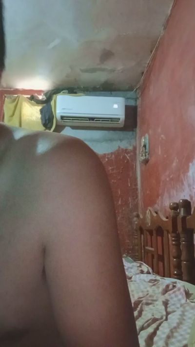Comandante07 live cam on Cam4