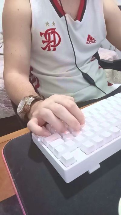 Comedorhard_gp live cam on Cam4