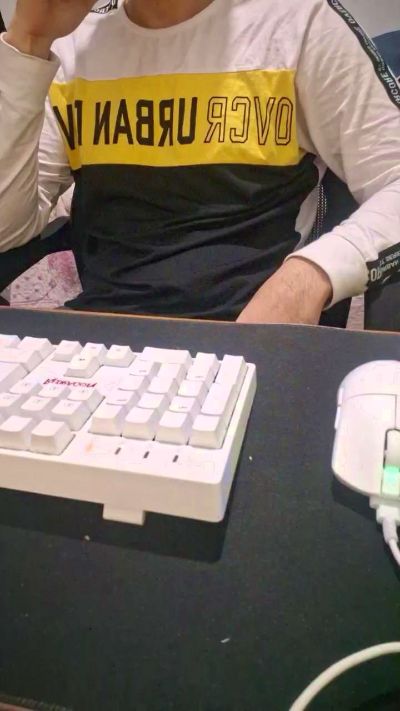 Comedorhard_gp live cam on Cam4