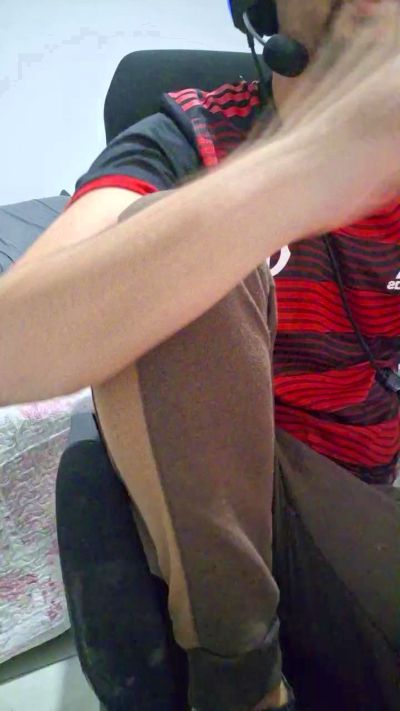 Comedorhard_gp live cam on Cam4