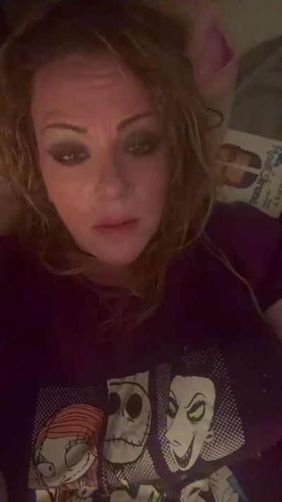 Comeplaywithme8 live cam on Cam4
