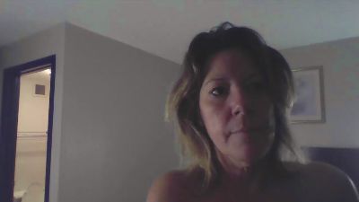 CommunityHOEle live cam on Cam4
