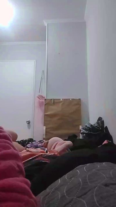 Conejita_rica live cam on Cam4