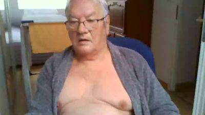 Contact27110 live cam on Cam4