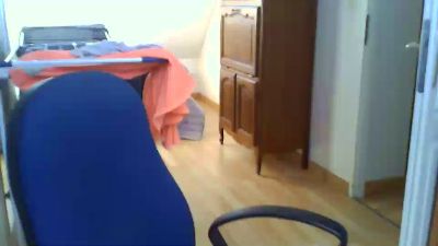 Contact27110 live cam on Cam4