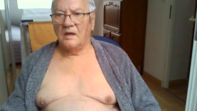 Contact27110 live cam on Cam4