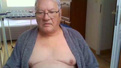 Contact27110 live cam on Cam4